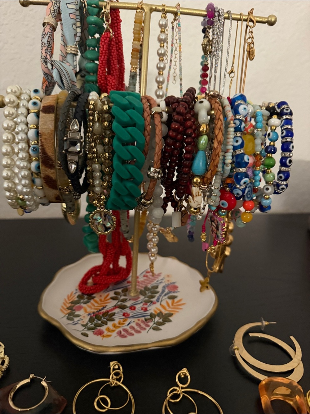 Assorted Women's Multi-Color Beaded and Chain Bracelet Set - Picture 2 of 8
